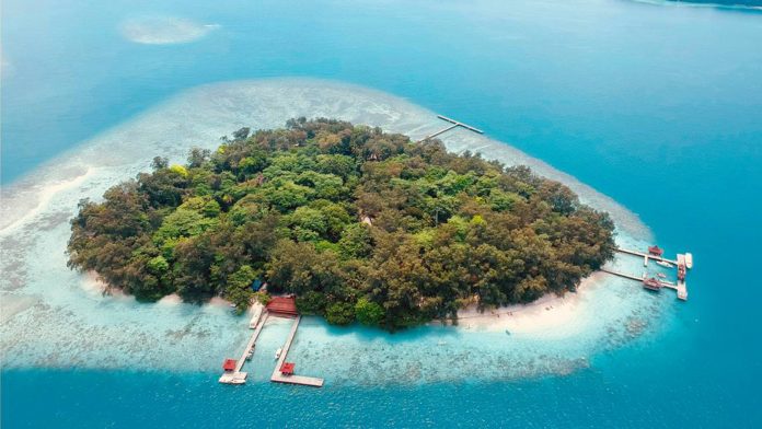 Panorama Alam yang Mempesona Tersembunyi di Pulau Sepa