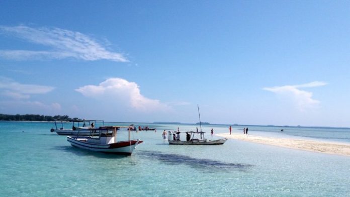 Kepulauan Seribu Pilihan Ideal untuk Wisata Bahari