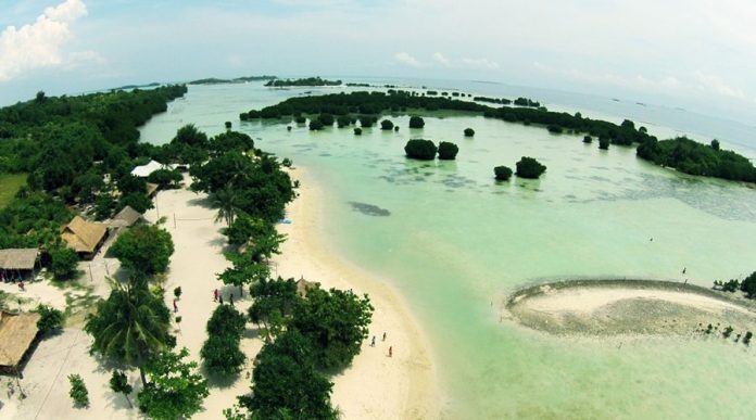 Ingin Berkunjung ke Pantai Bintang di Pulau Pari? Baca Dulu Ini